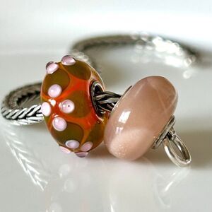 TROLLBEADS LE Spring Flowers Olive Pink Orange LAA w/ Artisan Feldspar Moonstone